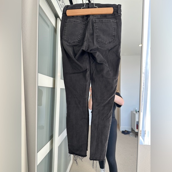 J Brand Photo Ready Cropped Mid Rise Skinny Jeans - Picture 14 of 15